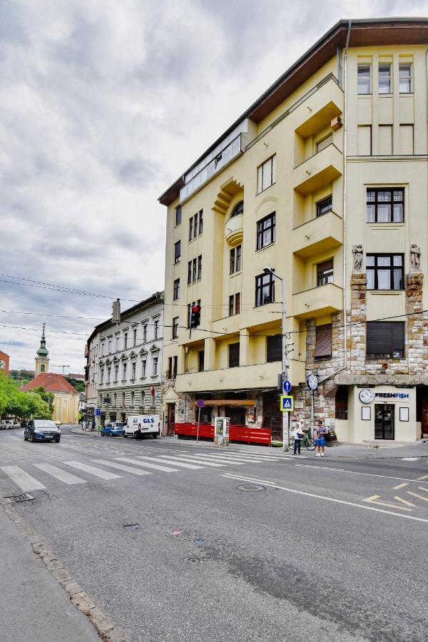 Buda Bliss Garden Budapeste Exterior foto